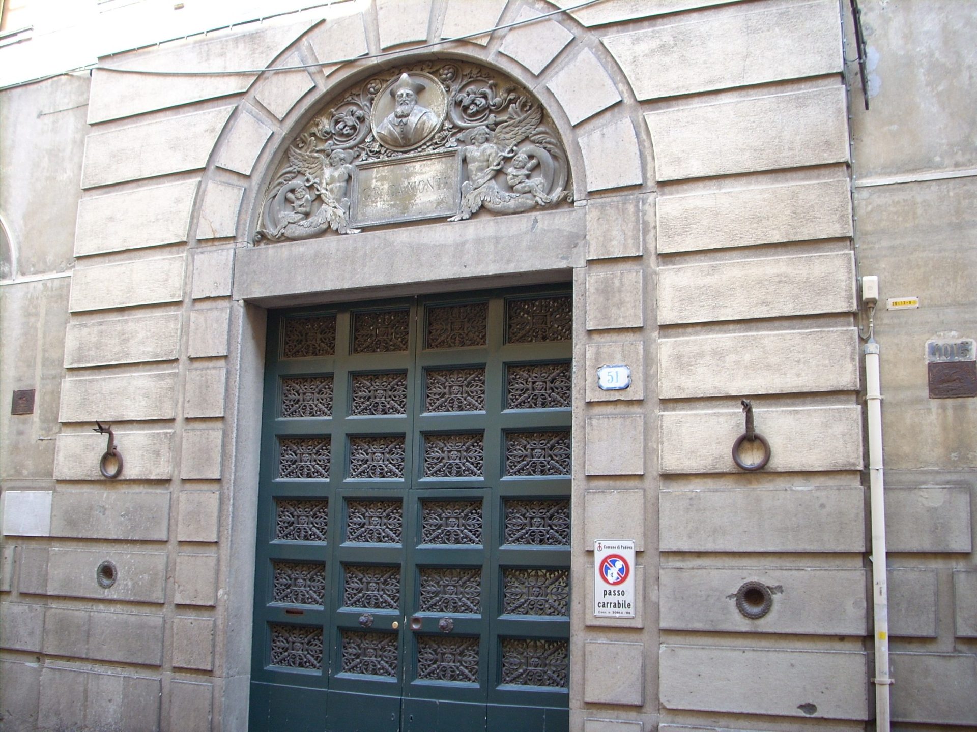 Gian Battista Da Monte bas-relief, Padua - 02.JPG